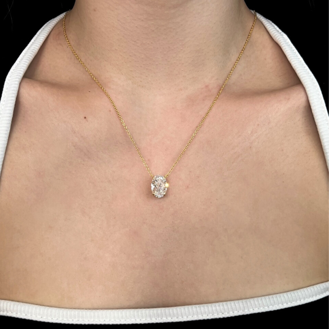 ARIELLE OVAL NECKLACE